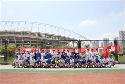 Photo shot of two teams before the Match